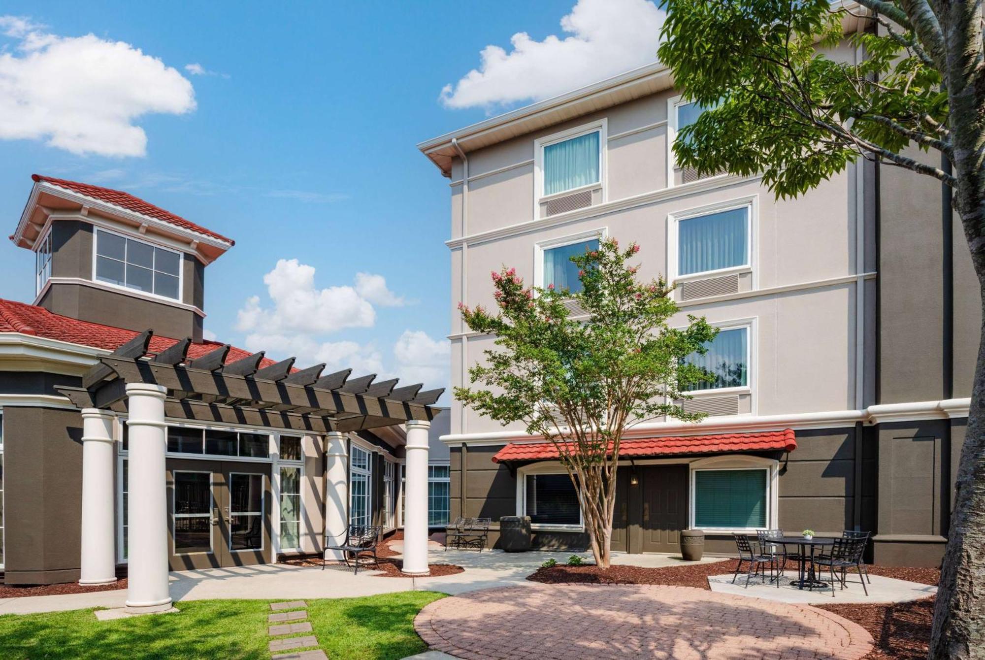 La Quinta By Wyndham Myrtle Beach Broadway Area Exterior photo