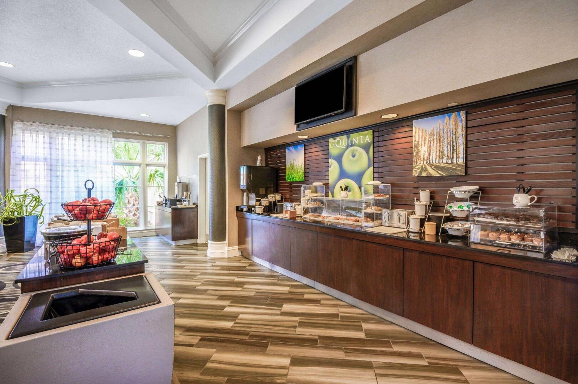 La Quinta By Wyndham Myrtle Beach Broadway Area Exterior photo
