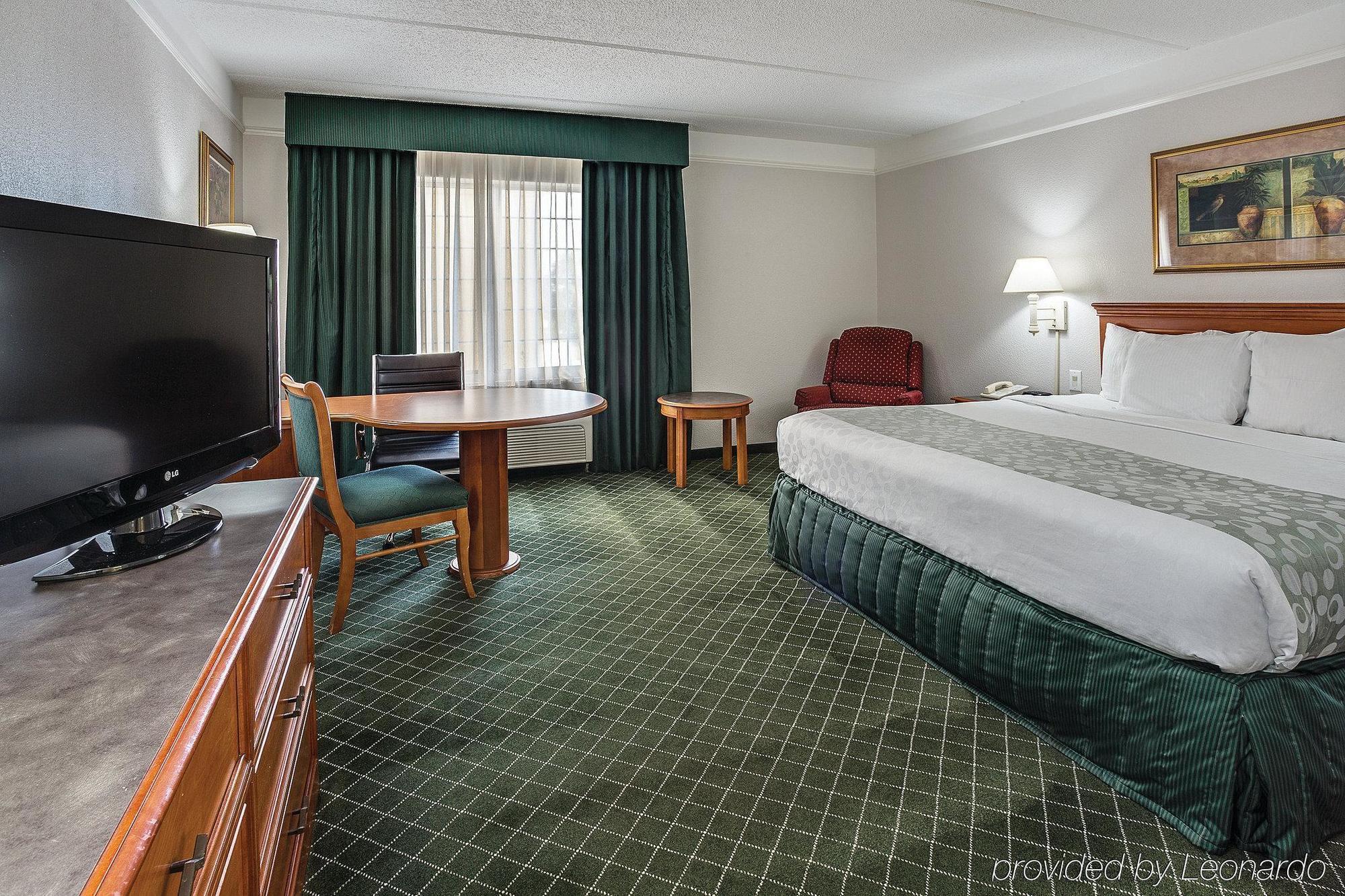 La Quinta By Wyndham Myrtle Beach Broadway Area Exterior photo